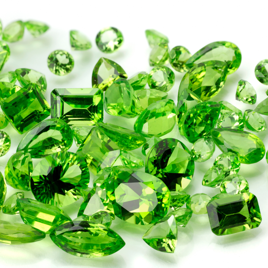 August's Birthstone: The Enchanting Beauty of Peridot